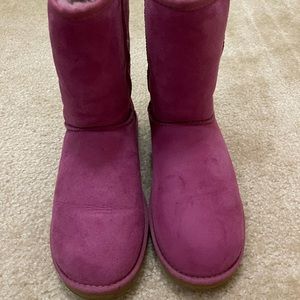UGG Australia Classic Short Boots Size 8 Color Pink